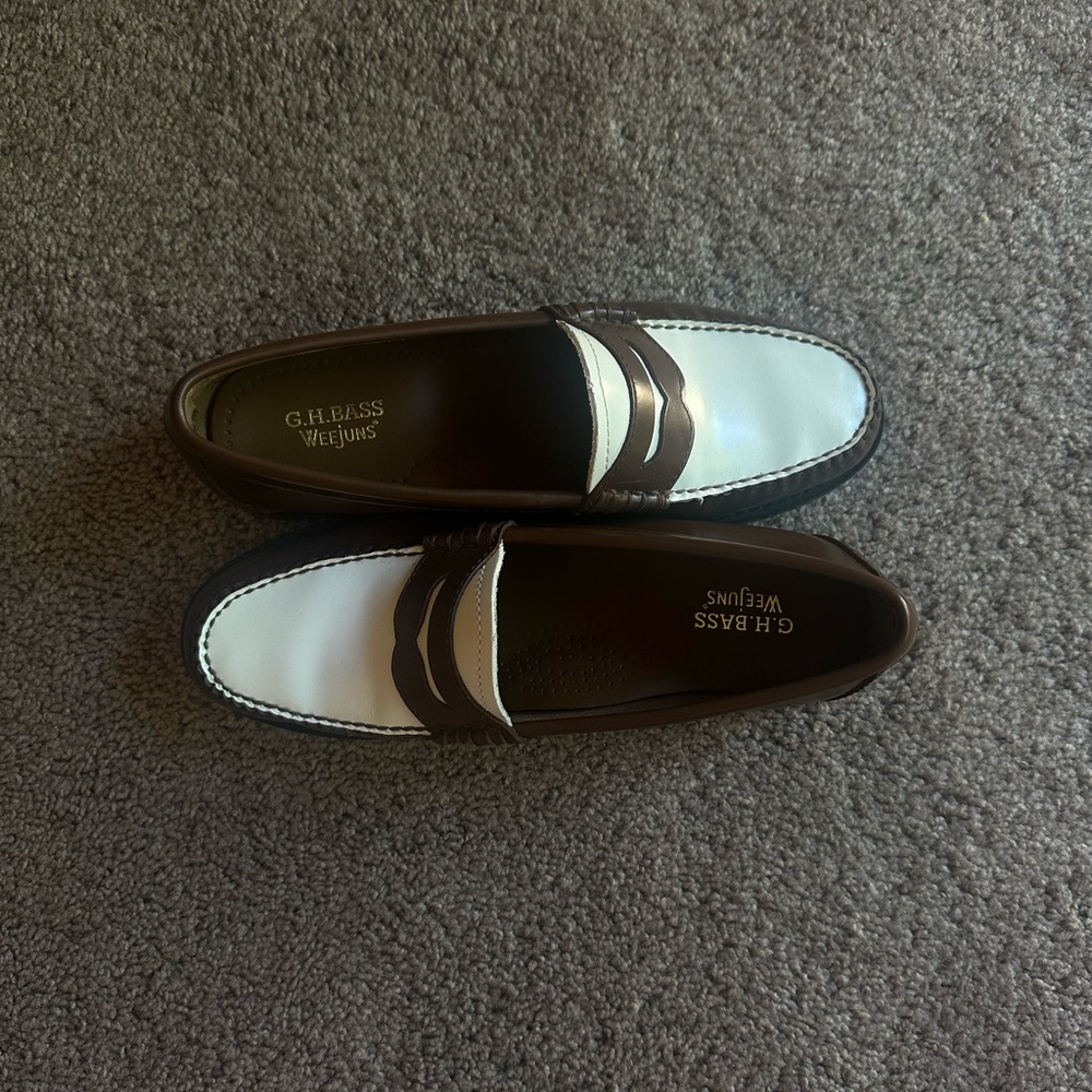 G.H. Bass & Co. Men's Brown and White Loafers